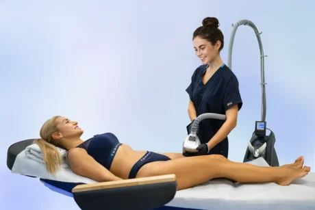 Радиочестотен лифтинг с вакуум и инфраред за тяло с Vela Shape II